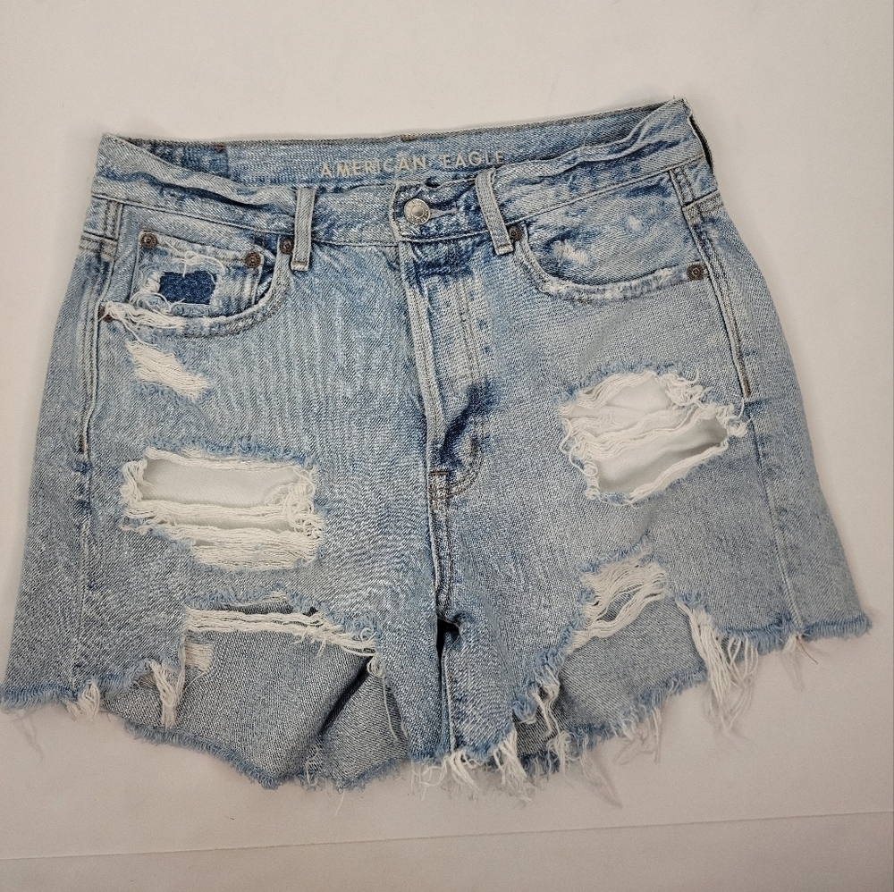 American Eagle 4 Denim Shorts 90's Boyfriend Distressed